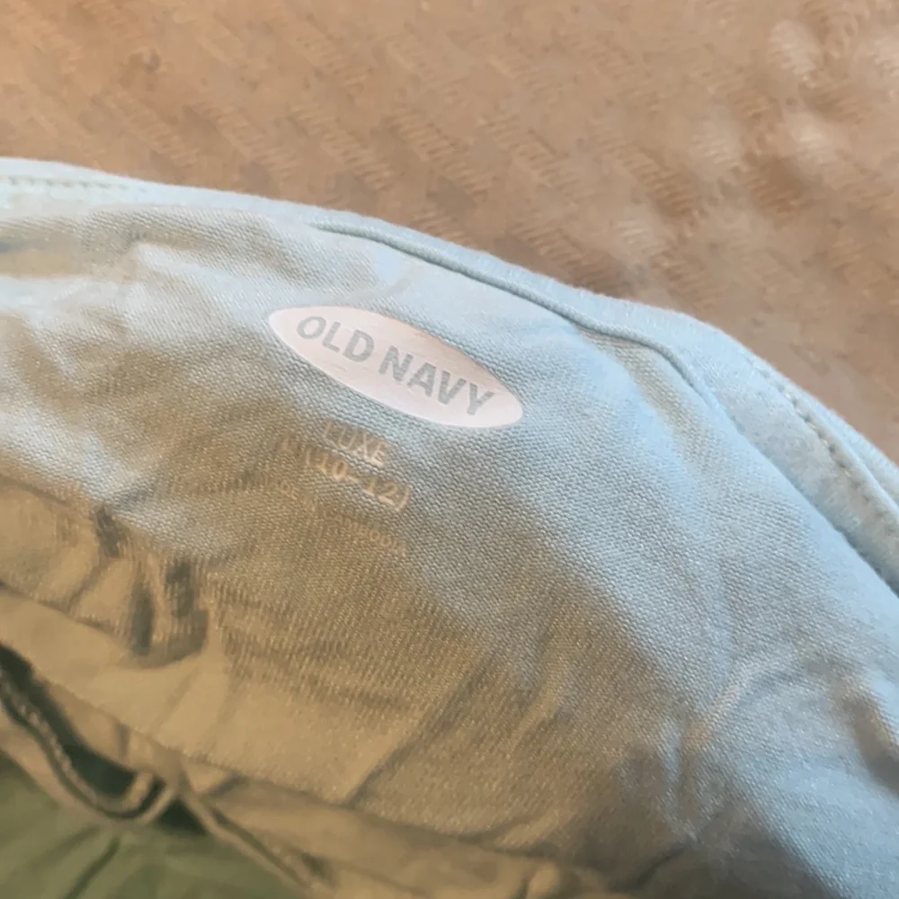 Old Navy Large T-Shirt (10/12)‎